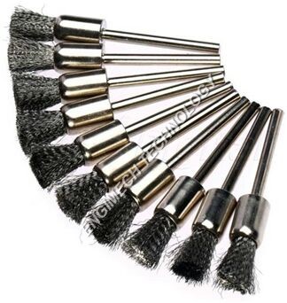 Crimped Wire End Brush With Long Handle